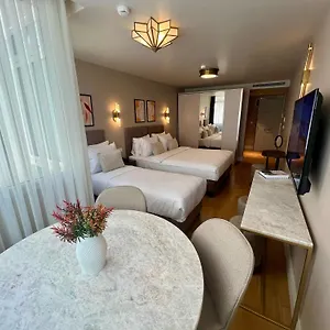 4* Отель Weingart